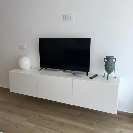 312 Olympia 1 Bedroom, Ocean View Wifi Free بيت للعطل *